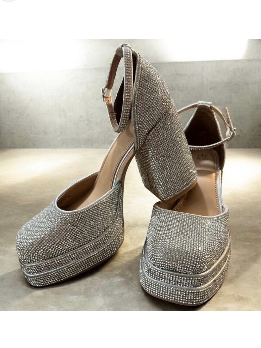 NWOT Silver Rhinestone Bling Heels - Picture 2 of 6